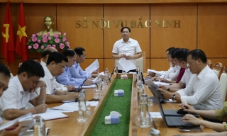 Tiếp tục tinh gọn tổ chức bộ máy, nâng cao chất lượng giải quyết thủ tục hành chính cho người dân, doanh nghiệp